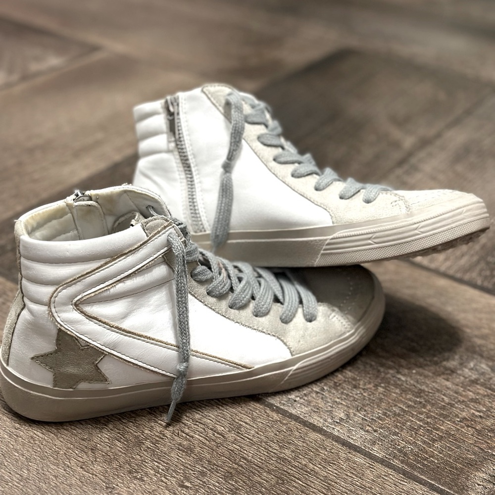 ShuShop Roxanne Tan and White high top sneakers size 6 1/2